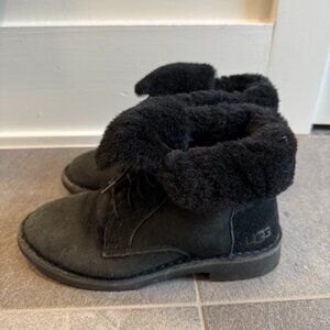 UGG Women's Quincy Boot Black Suede Size 6